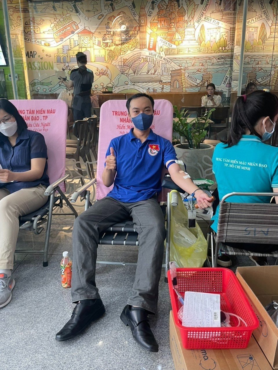 Đoàn Thanh niên PVEP tổ chức chương trình Hiến máu tình nguyện “Trao giọt hồng - Trao yêu thương” năm 2023