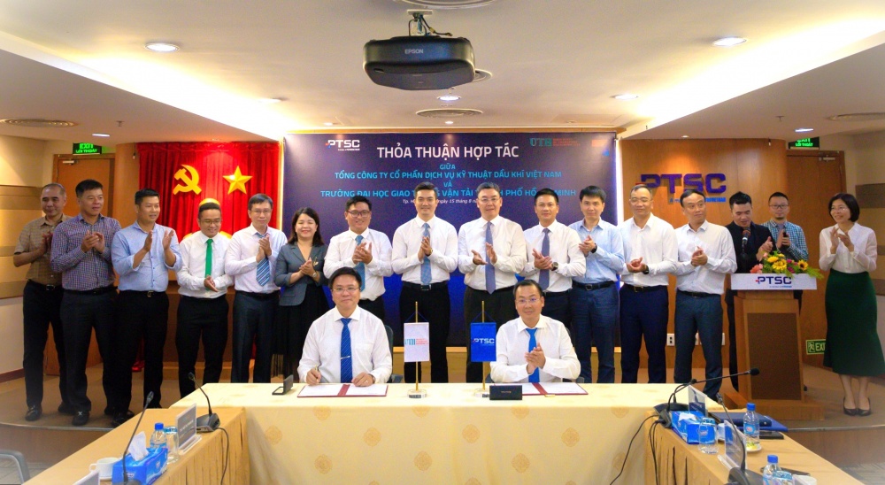 PTSC ký thỏa thuận hợp tác với Trường Đại học Giao thông Vận tải TP Hồ Chí Minh