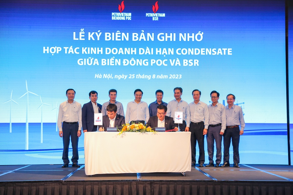 Đón đầu xu thế chuyển dịch năng lượng, nâng cao năng lực cạnh tranh trong lĩnh vực dịch vụ của Petrovietnam