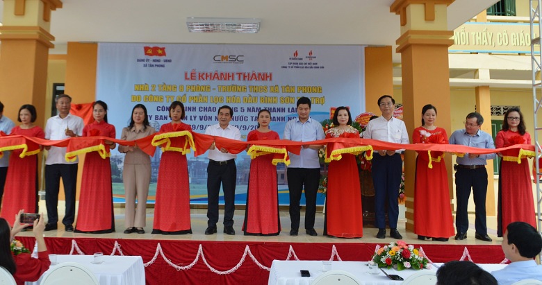 Petrovietnam/BSR trao tặng 4 công trình giáo dục, y tế với tổng trị giá 20 tỷ đồng
