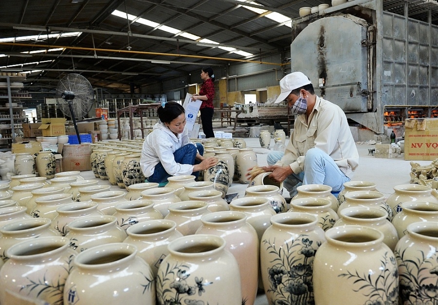 Làng nghề xanh hóa nhờ công nghệ