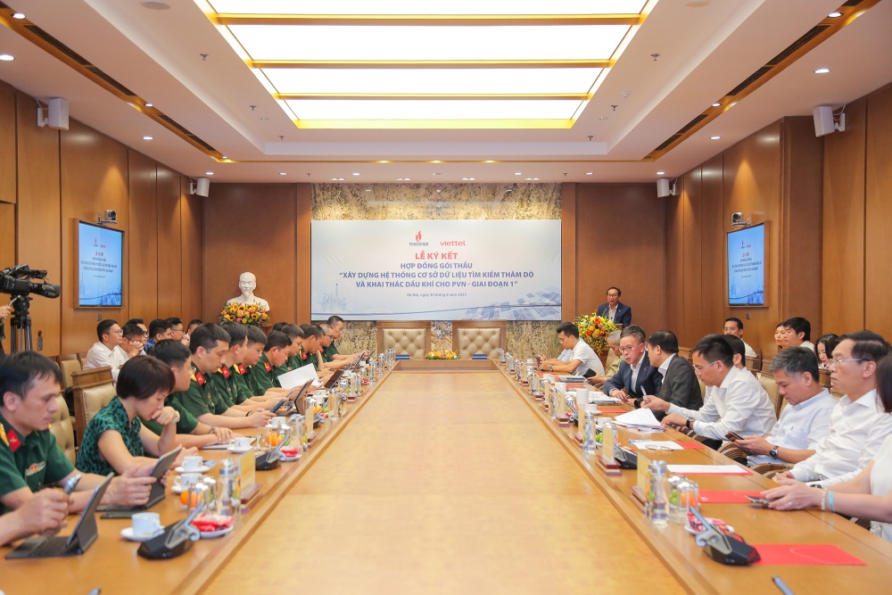 Petrovietnam và Viettel ký kết hợp đồng xây dựng cơ sở dữ liệu tìm kiếm, thăm dò, khai thác dầu khí