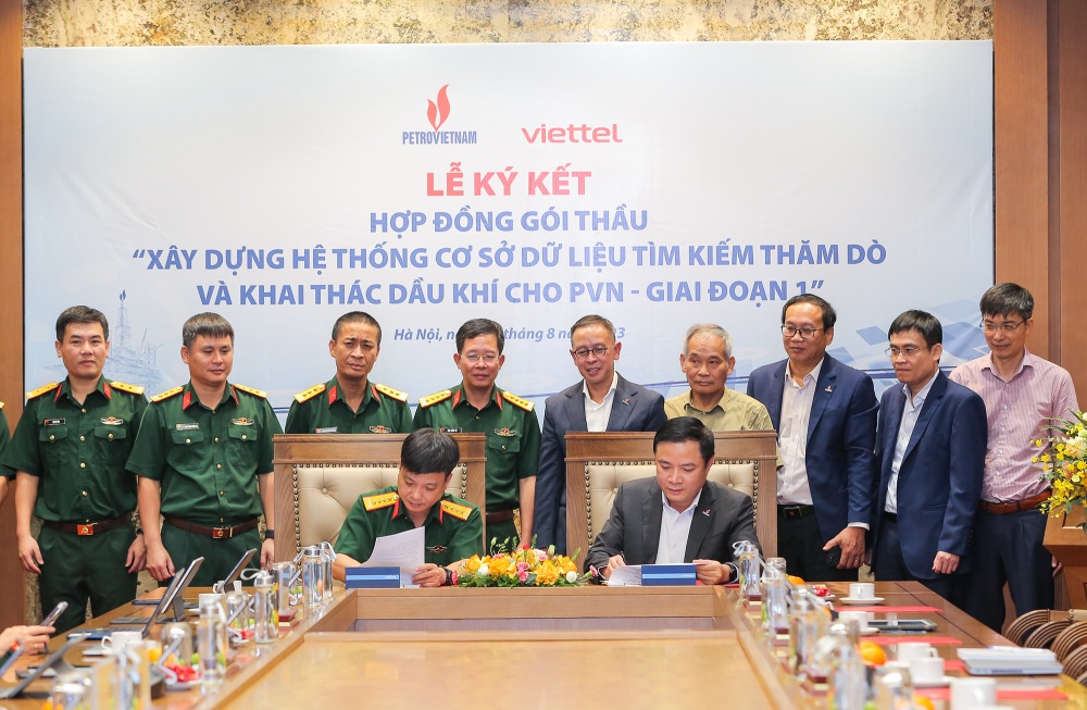 Petrovietnam và Viettel ký kết hợp đồng xây dựng cơ sở dữ liệu tìm kiếm, thăm dò, khai thác dầu khí