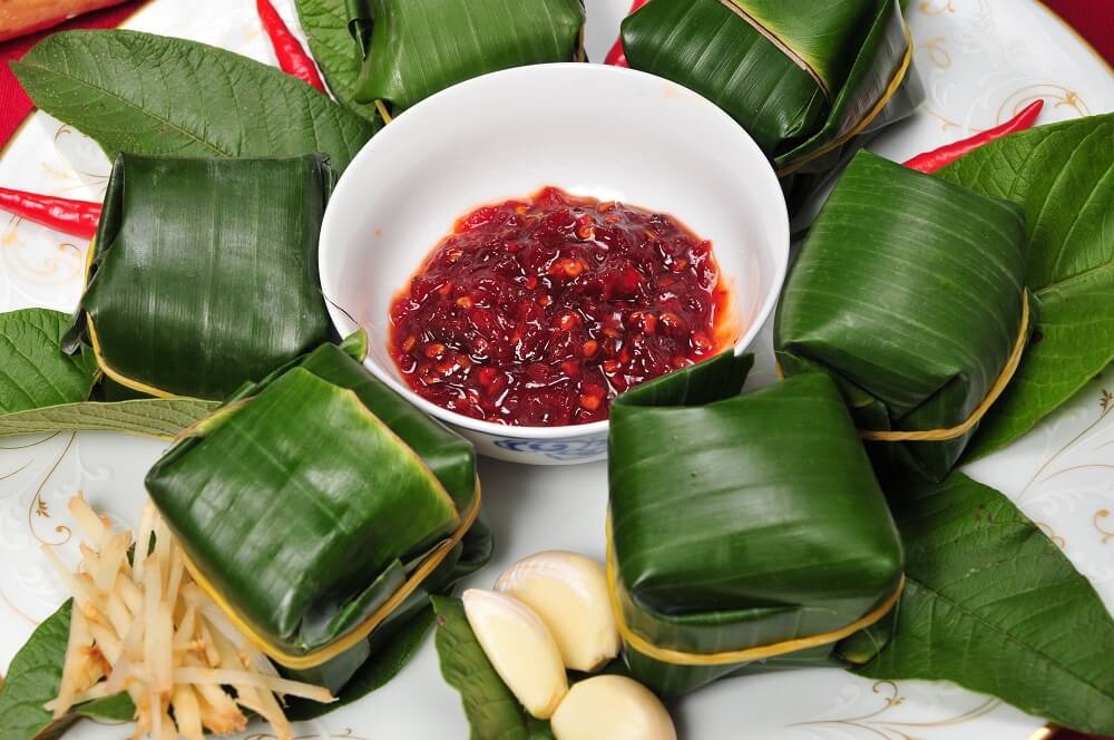 Những đặc sản mà bạn có thể mua về làm quà khi du lịch Huế Những đặc sản mà bạn có thể mua về làm quà khi du lịch Huế