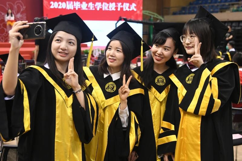 Kỳ IX: Thất nghiệp giới trẻ tăng vọt, điều gì đang xảy ra? Tỉ lệ thất nghiệp ở giới trẻ cao kỷ lục đặt ra nhiều câu hỏi cho chính phủ Trung Quốc