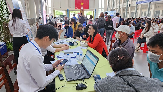 Tin tức kinh tế ngày 4/9: Lao động hưởng trợ cấp thất nghiệp tăng cao
