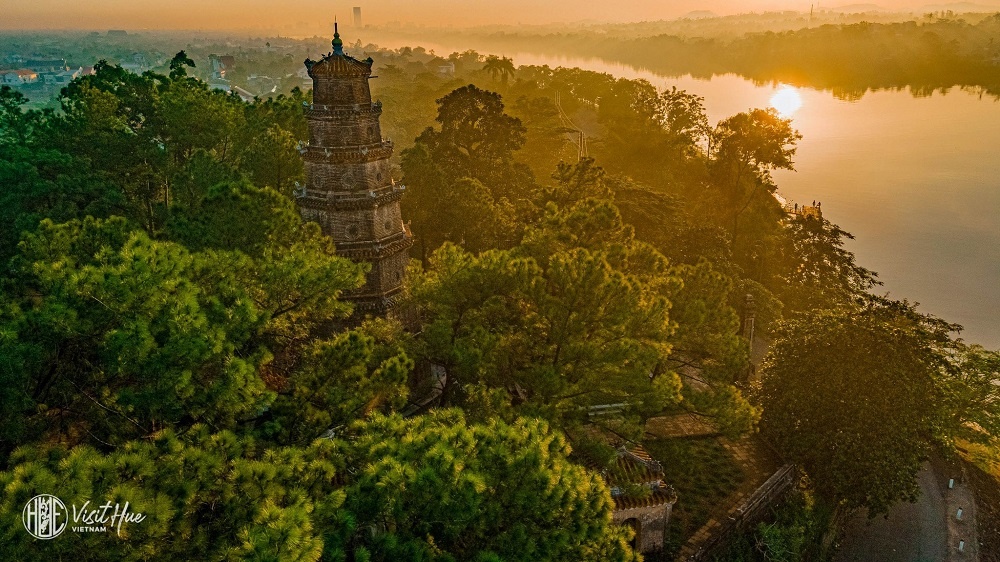 Ghé thăm những ngôi chùa cổ kính nổi tiếng ở Huế