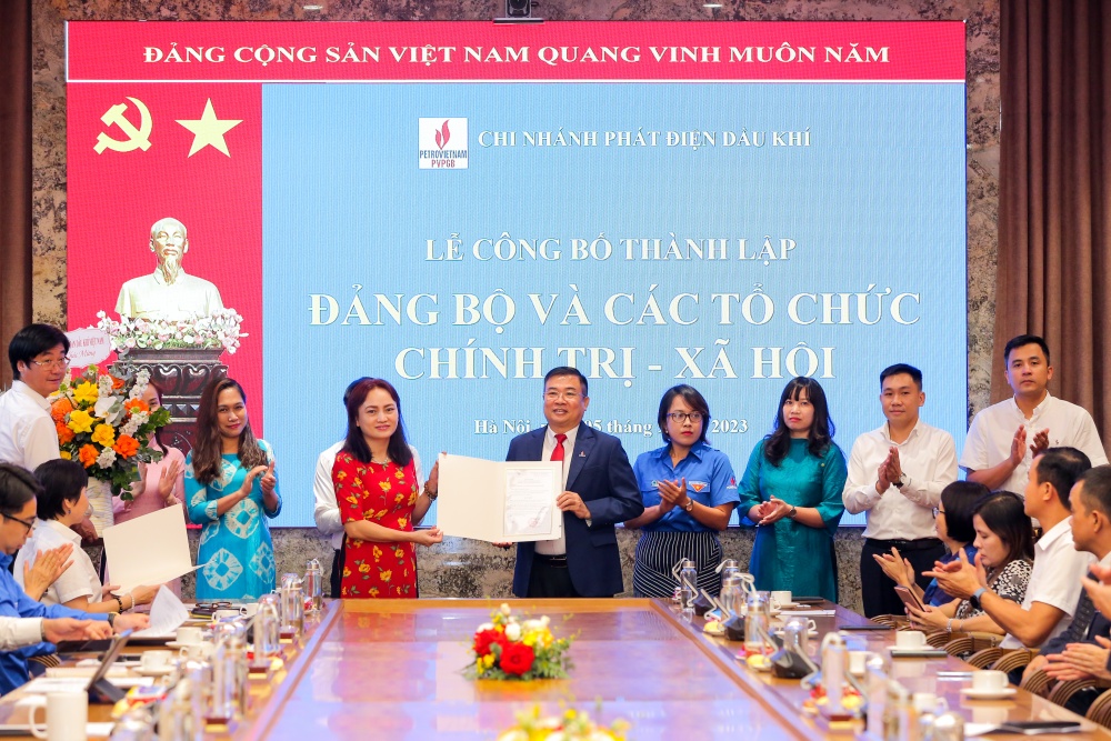 Công bố quyết định thành lập Đảng bộ, Công đoàn và Đoàn Thanh niên Chi nhánh Phát điện Dầu khí