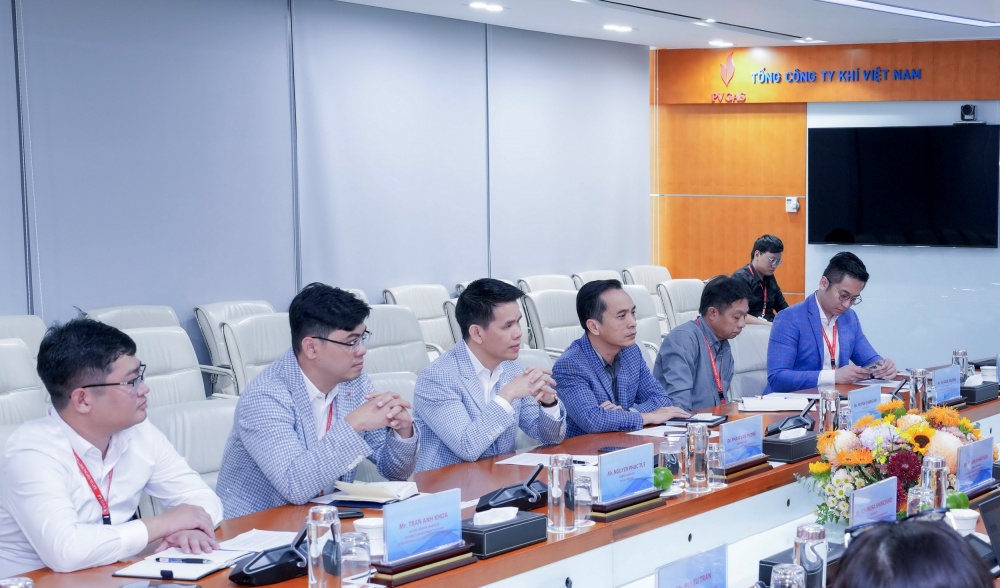 Lãnh đạo PV GAS cùng đại diện các ban, đơn vị liên quan tiếp đoàn công tác cấp cao Tập đoàn Sumitomo