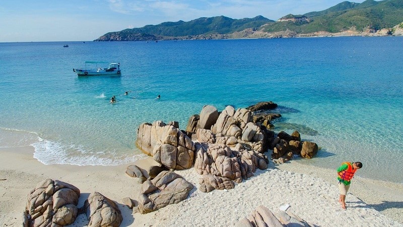 Chiêm ngưỡng vẻ đẹp hoang sơ biển Cà Ná Chiêm ngưỡng vẻ đẹp hoang sơ biển Cà Ná