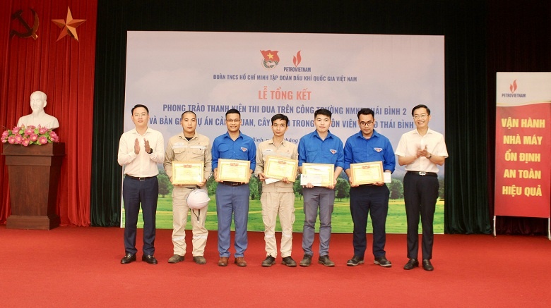Phong trào thanh niên thi đua trên công trường góp phần làm hồi sinh NMNĐ Thái Bình 2