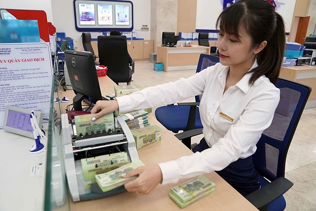 Tin ngân hàng ngày 13/9: Yêu cầu NHNN xem xét, điều chỉnh hệ số rủi ro các phân khúc bất động sản Tin ngân hàng ngày 13/9: Yêu cầu NHNN xem xét, điều chỉnh hệ số rủi ro các phân khúc bất động sản