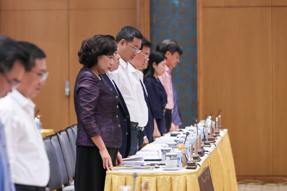 Thủ tướng: Chúng ta phải lắng nghe tiếng nói doanh nghiệp, đặt mình vào vị trí doanh nghiệp Thủ tướng: Chúng ta phải lắng nghe tiếng nói doanh nghiệp, đặt mình vào vị trí doanh nghiệp
