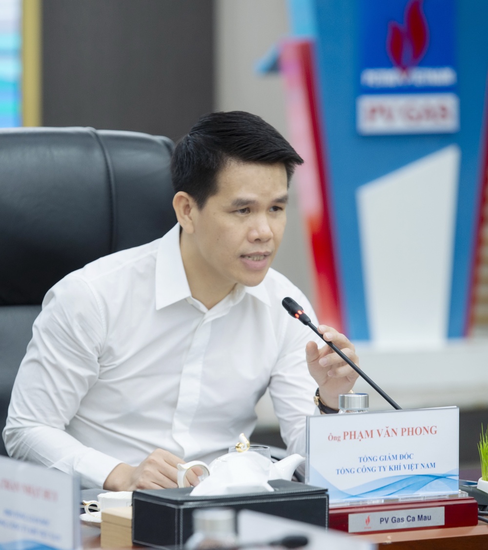 Ông Phạm Văn Phong - Tổng Giám đốc PV GAS đã ghi nhận và đánh giá cao những nỗ lực của Ban lãnh đạo và tập thể người lao động KCM để hoàn thành nhiệm vụ Ông Phạm Văn Phong - Tổng Giám đốc PV GAS đã ghi nhận và đánh giá cao những nỗ lực của Ban lãnh đạo và tập thể người lao động KCM để hoàn thành nhiệm vụ