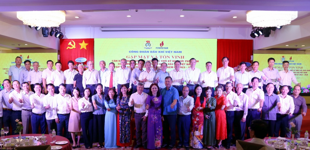 CĐ DKVN gặp mặt và tôn vinh cán bộ công đoàn chủ chốt các thời kỳ khu vực phía Nam