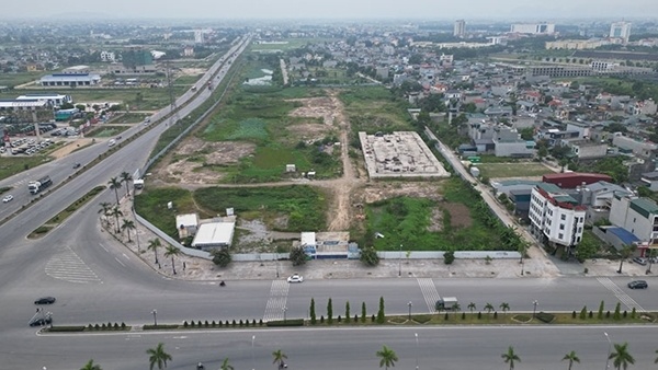 Tin bất động sản tuần qua: Đề nghị rà soát toàn bộ nhà ở riêng lẻ nhiều tầng trên cả nước Tin bất động sản tuần qua: Đề nghị rà soát toàn bộ nhà ở riêng lẻ nhiều tầng trên cả nước