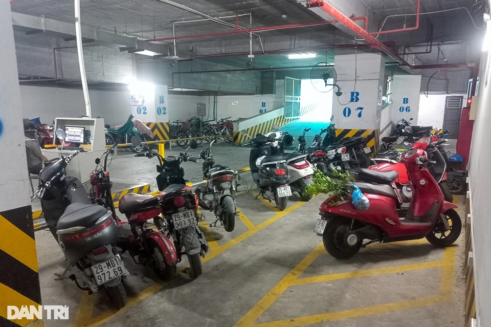 Nhiều chung cư cấm sạc xe qua đêm, có nơi cấm luôn... xe điện Nhiều chung cư cấm sạc xe qua đêm, có nơi cấm luôn... xe điện