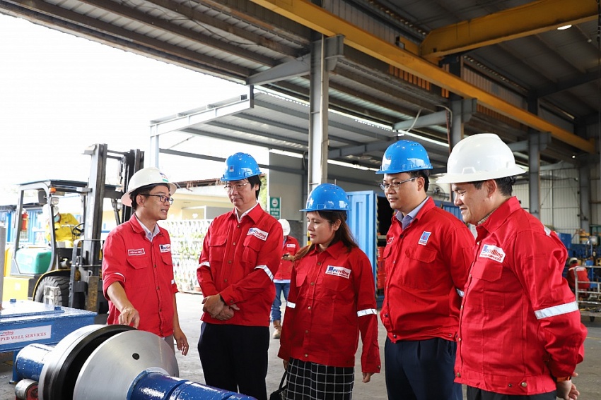 Lãnh đạo Công đoàn DKVN thăm thực tế các sáng kiến của PV Drilling Lãnh đạo Công đoàn Dầu khí Việt Nam tham quan thực tế các sáng kiến của PV Drilling