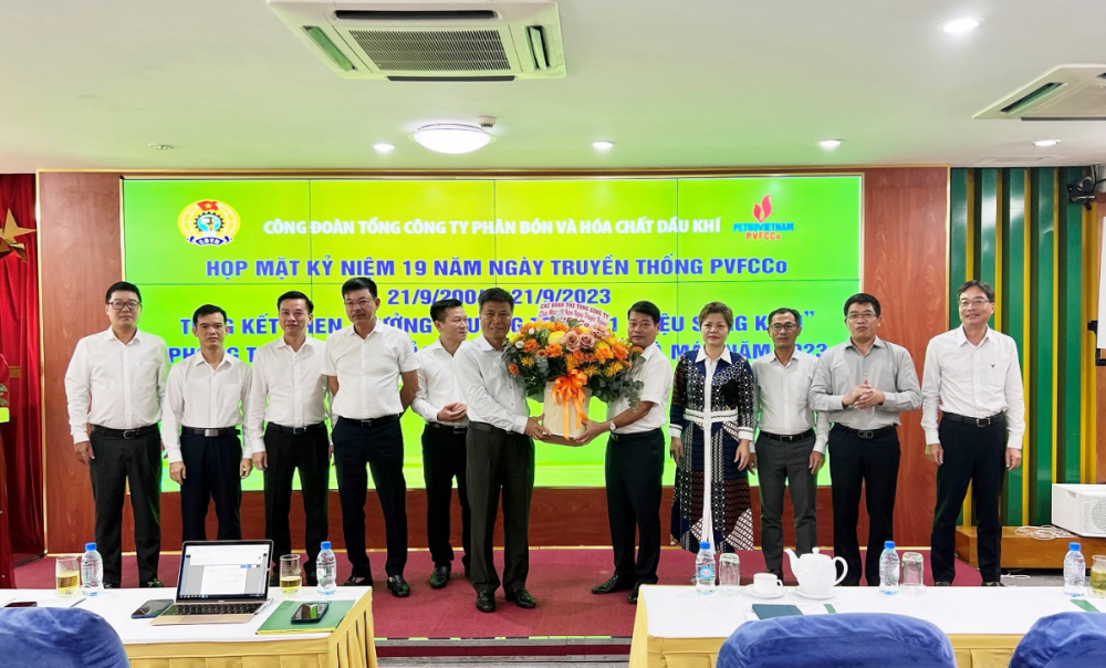 PVFCCo: Kỷ niệm 19 năm Ngày Truyền thống và tổng kết Chương trình “01 triệu sáng kiến - Nỗ lực vượt khó, phát triển”