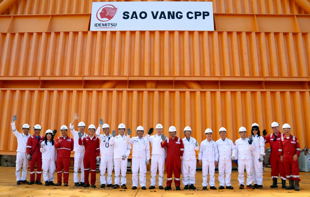 Chủ tịch HĐTV Petrovietnam Hoàng Quốc Vượng thăm và làm việc tại cụm giàn Sao Vàng - Đại Nguyệt Chủ tịch HĐTV Petrovietnam Hoàng Quốc Vượng thăm và làm việc tại cụm giàn Sao Vàng - Đại Nguyệt