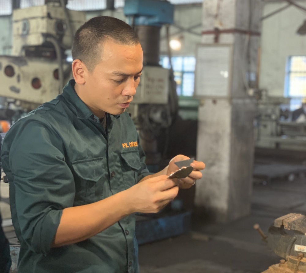 Thợ lò Than Cửa Ông tích cực rèn luyện tay nghề thi Thợ giỏi cấp Tập đoàn năm 2023 Công nhân Tuyển than Cửa Ông tích cực rèn luyện tay nghề thi Thợ giỏi cấp Tập đoàn năm 2023