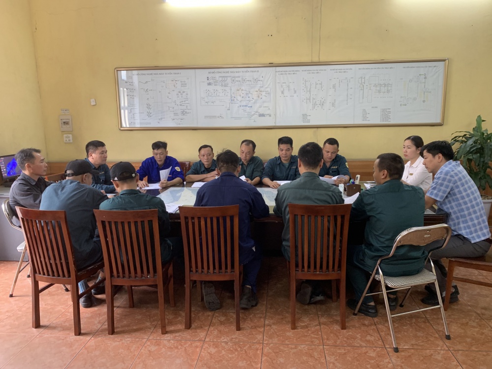 Thợ lò Than Cửa Ông tích cực rèn luyện tay nghề thi Thợ giỏi cấp Tập đoàn năm 2023 Công nhân Tuyển than Cửa Ông tích cực rèn luyện tay nghề thi Thợ giỏi cấp Tập đoàn năm 2023