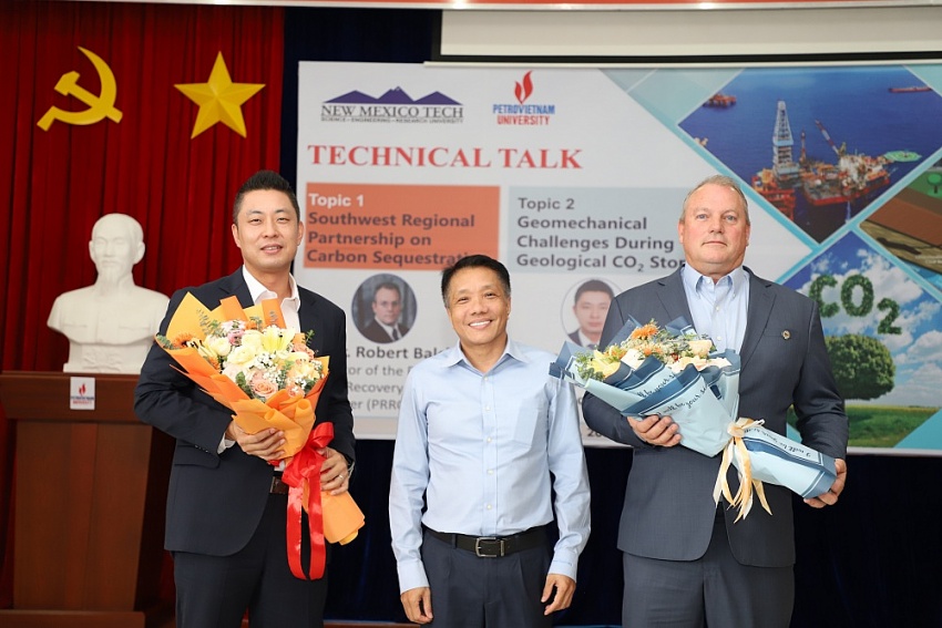 PVU tổ chức nói chuyện chuyên đề về thách thức địa cơ học trong quá trình lưu trữ CO2 địa chất