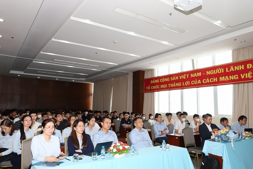 PVU tổ chức nói chuyện chuyên đề về thách thức địa cơ học trong quá trình lưu trữ CO2 địa chất