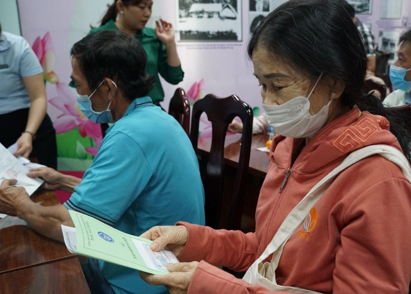 Đề xuất giảm số năm đóng BHXH tối thiểu để hưởng lương hưu còn 15 năm. (Ảnh: BHXH).
