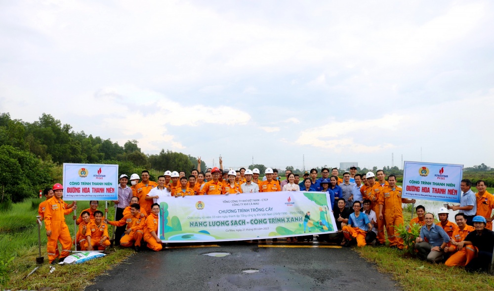 Hoàn thành thắng lợi chương trình trồng cây xanh với chủ đề “Năng lượng sạch – Công trình xanh” chào mừng 33 năm ngày thành lập PV GAS Hoàn thành thắng lợi chương trình trồng cây xanh với chủ đề “Năng lượng sạch – Công trình xanh” chào mừng 33 năm ngày thành lập PV GAS