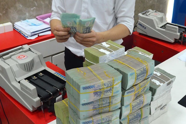 Tin ngân hàng ngày 27/9: NHNN hút thêm 20.000 tỷ đồng qua kênh tín phiếu Tin ngân hàng ngày 27/9: NHNN hút thêm 20.000 tỷ đồng qua kênh tín phiếu