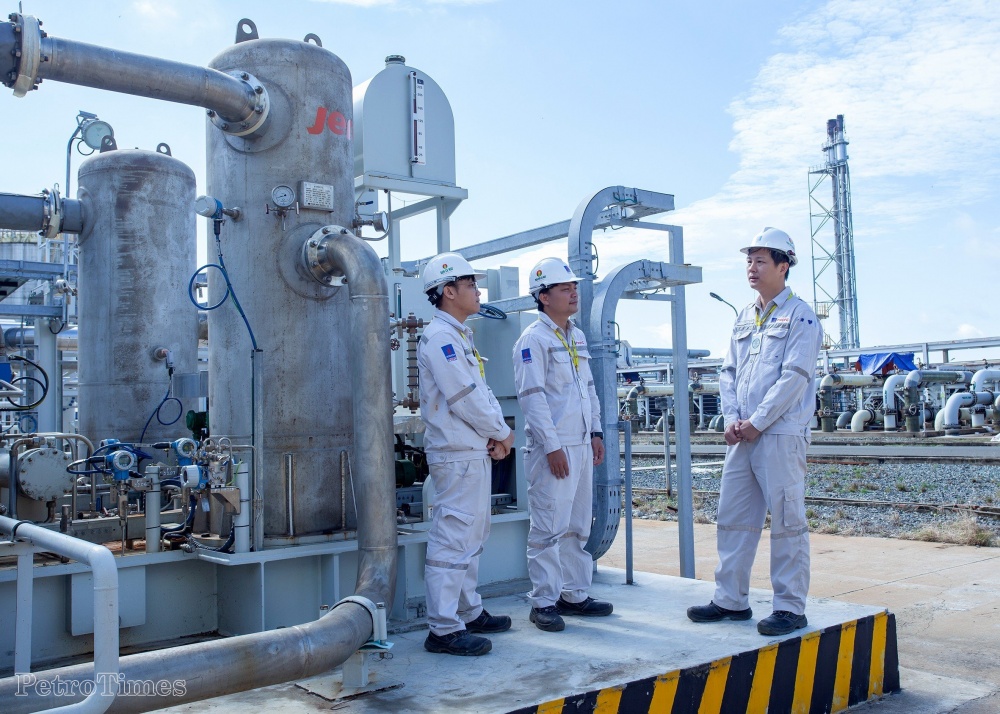 Kỹ sư Nguyễn Trường Giang: Điển hình của tinh thần sáng tạo và không ngừng học hỏi Kỹ sư Nguyễn Trường Giang: Điển hình của tinh thần sáng tạo và không ngừng học hỏi