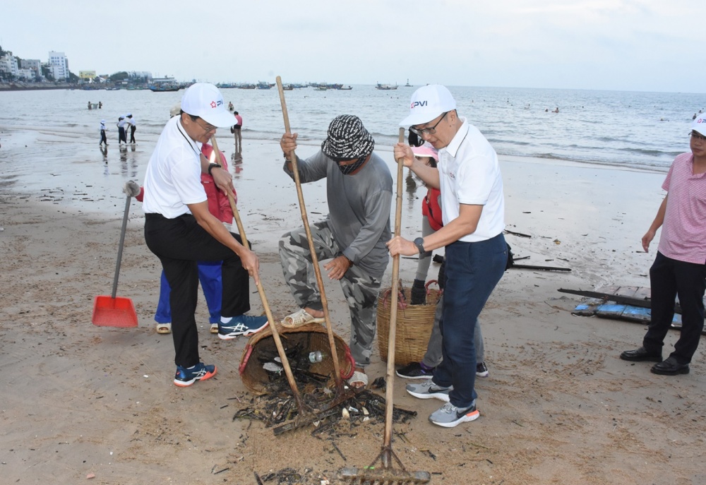 PVI tham gia tích cực Lễ ra quân tổng vệ sinh môi trường “Chung tay hành động cho thế giới sạch hơn” tại Vũng Tàu