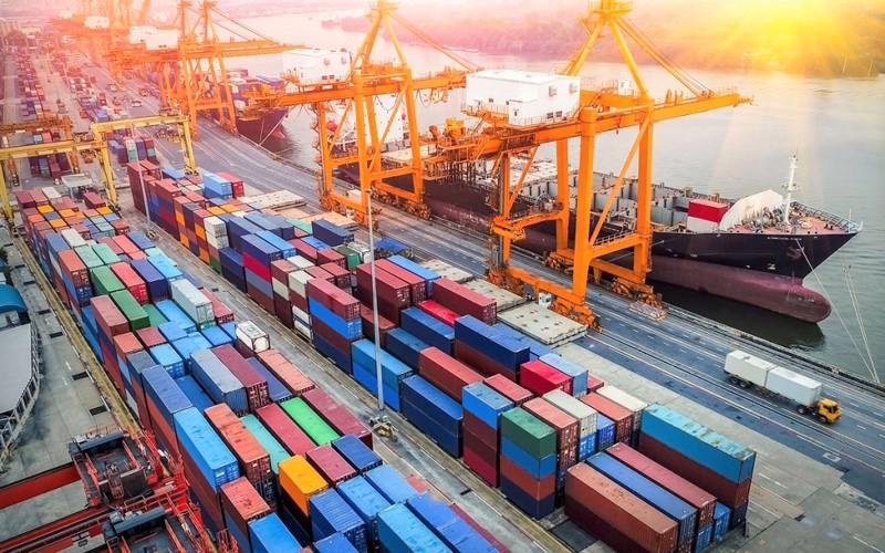 Tin tức kinh tế ngày 4/10: Thu ngân sách từ hoạt động xuất nhập khẩu đạt 63,2% dự toán Tin tức kinh tế ngày 4/10: Thu ngân sách từ hoạt động xuất nhập khẩu đạt 63,2% dự toán