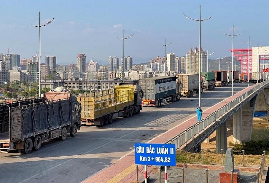 Tin tức kinh tế ngày 5/10: Thương mại Việt Nam - Trung Quốc tiếp tục khởi sắc Tin tức kinh tế ngày 5/10: Thương mại Việt Nam - Trung Quốc tiếp tục khởi sắc