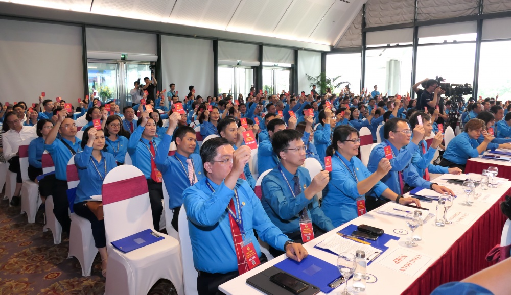 Công đoàn Dầu khí Việt Nam đồng hành cùng Petrovietnam thực hiện mong ước của Chủ tịch Hồ Chí Minh Công đoàn Dầu khí Việt Nam đồng hành cùng Petrovietnam thực hiện mong ước của Chủ tịch Hồ Chí Minh