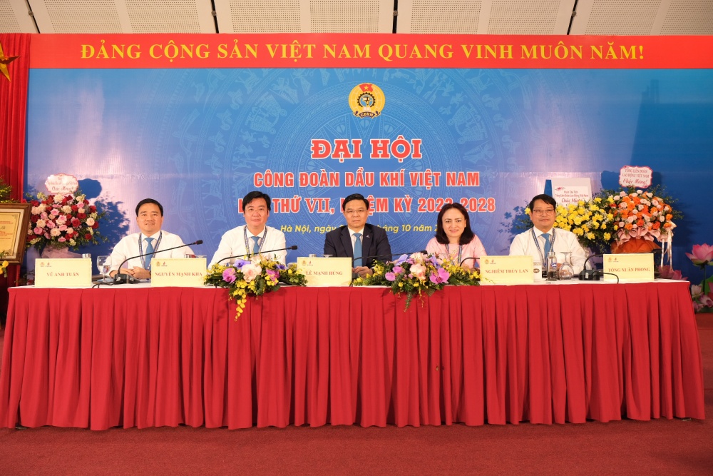Đoàn Chủ tịch điều hành Đại hội. Đoàn Chủ tịch điều hành Đại hội.