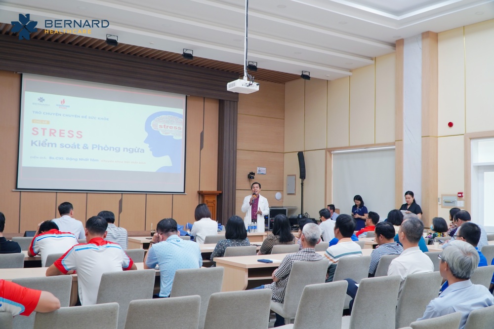 Buổi nói chuyện chuyên đề được PV GAS tổ chức trực tiếp tại Tp. Vũng Tàu và trực tuyến đến các đầu cầu Tp. Hồ Chí Minh, Cà Mau, Hải Phòng Buổi nói chuyện chuyên đề được PV GAS tổ chức trực tiếp tại Tp. Vũng Tàu và trực tuyến đến các đầu cầu Tp. Hồ Chí Minh, Cà Mau, Hải Phòng
