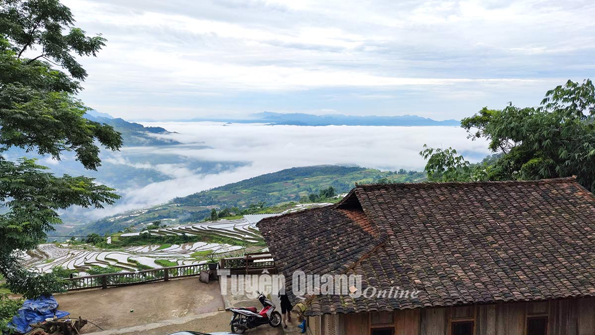 Nhà mái ngói âm dương - Dấu ấn văn hóa ở Khau Tràng Nhà mái ngói âm dương - Dấu ấn văn hóa ở Khau Tràng