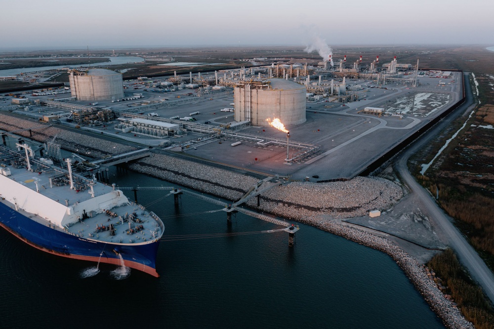 Gazprom: Xuất khẩu LNG quá đà có thể dẫn tới thiếu nguồn cung trong nước