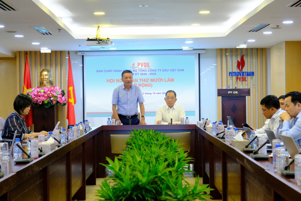 Đồng chí Đoàn Văn Nhuộm – Phó Bí thư Đảng ủy, Tổng Giám đốc Tổng công ty chỉ đạo tại Hội nghị