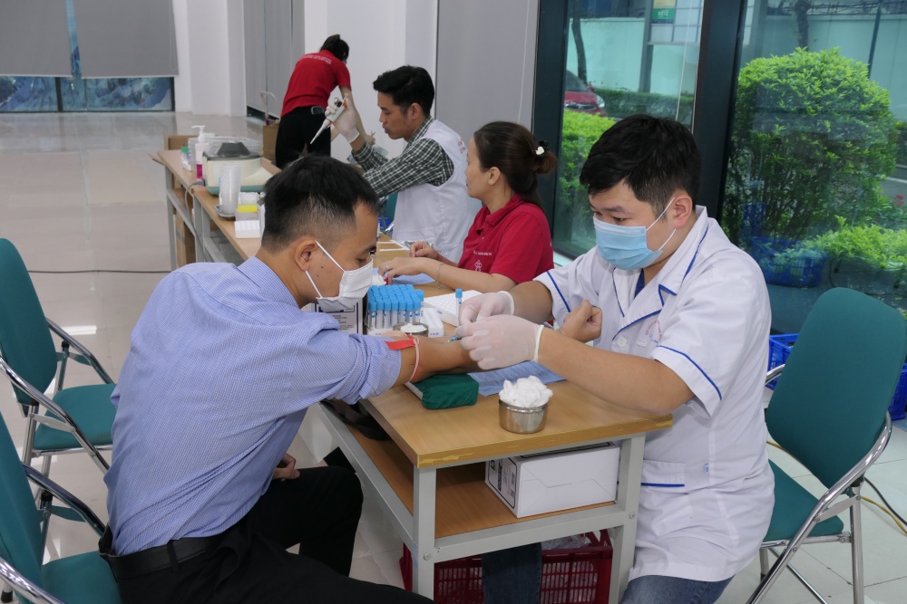 Các bác sĩ của Viện Huyết hocj