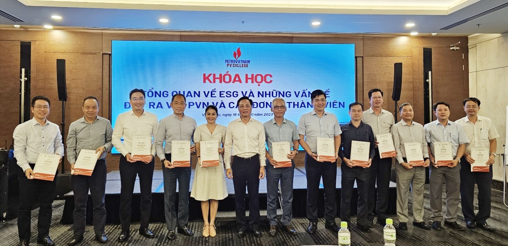 Petrovietnam tổ chức khóa đào tạo thứ hai về ESG cho CBCNV