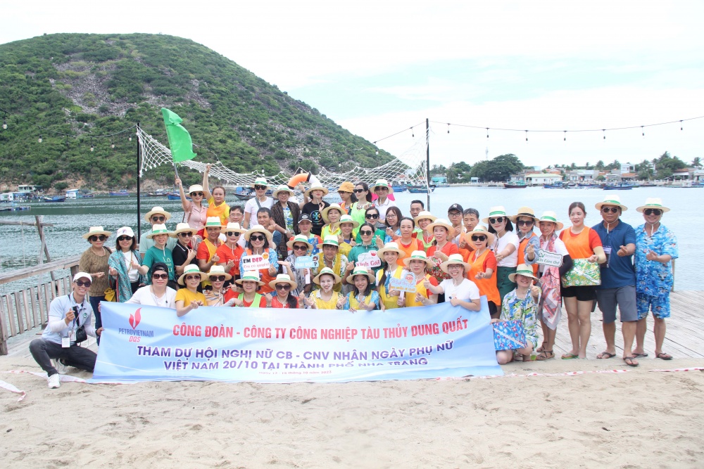 Các hoạt động team building mang đến sự gắn kết cho mọi người.