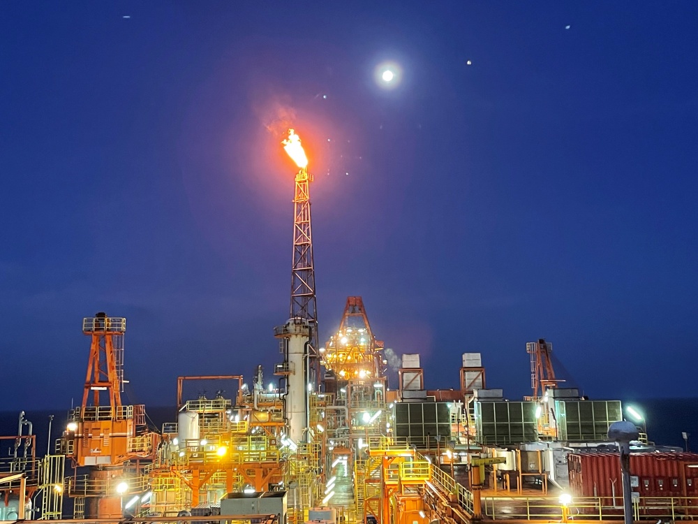 17-CDH-AD-0020: Trăng lên ở mỏ Tê Giác Trắng.