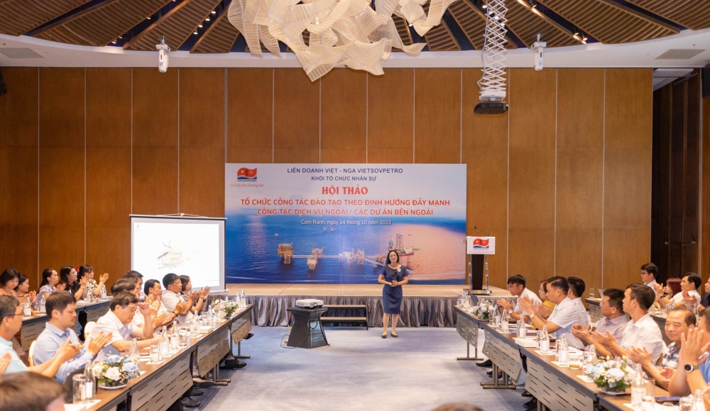 Toàn cảnh hội thảo