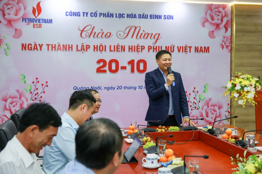 BSR gặp mặt chúc mừng nữ CBCNV nhân ngày thành lập Hội Liên hiệp Phụ nữ Việt Nam 20/10 BSR gặp mặt chúc mừng nữ CBCNV nhân ngày thành lập Hội Liên hiệp Phụ nữ Việt Nam 20/10
