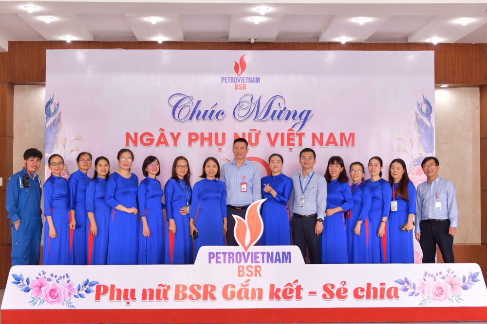 BSR gặp mặt chúc mừng nữ CBCNV nhân ngày thành lập Hội Liên hiệp Phụ nữ Việt Nam 20/10 BSR gặp mặt chúc mừng nữ CBCNV nhân ngày thành lập Hội Liên hiệp Phụ nữ Việt Nam 20/10