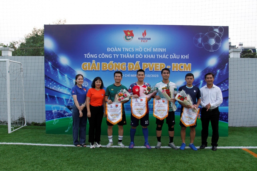Đoàn Thanh niên PVEP tổ chức giải bóng đá giao hữu PVEP khu vực thành phố Hồ Chí Minh Đoàn Thanh niên PVEP tổ chức giải bóng đá giao hữu PVEP khu vực thành phố Hồ Chí Minh