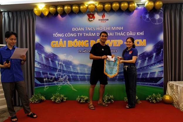 Đoàn Thanh niên PVEP tổ chức giải bóng đá giao hữu PVEP khu vực thành phố Hồ Chí Minh Đoàn Thanh niên PVEP tổ chức giải bóng đá giao hữu PVEP khu vực thành phố Hồ Chí Minh